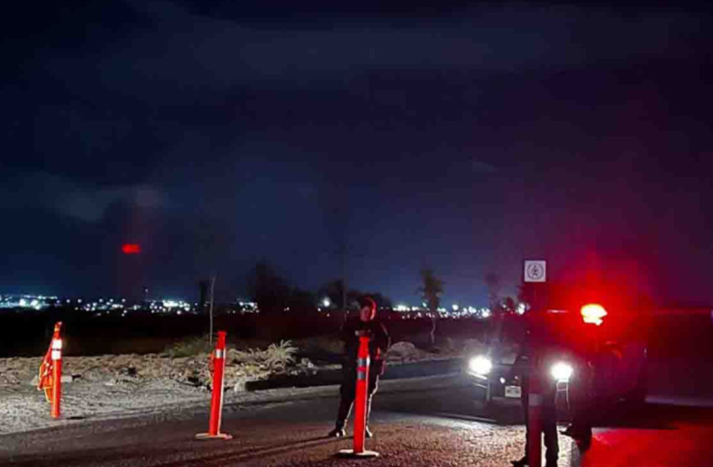 Encuentran 3 cuerpos colgados de un puente en Salinas Victoria, NL