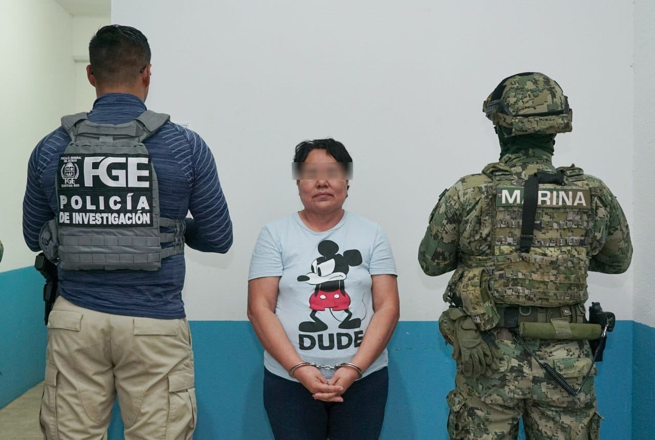 Líder criminal detenida habría ordenado ejecución cuádruple en Cancún, afirma Fiscalía