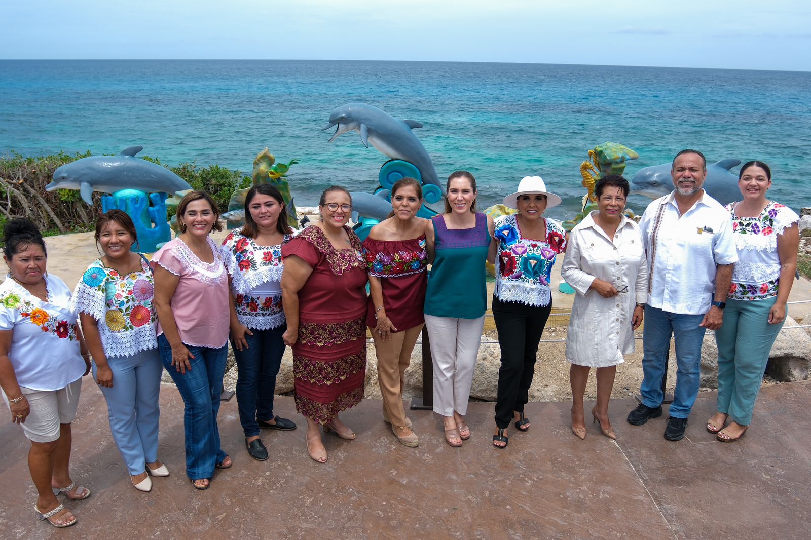 Mara Lezama y Atenea Gómez reinauguran el Malecón del Caribe para disfrute de isleños y turistas