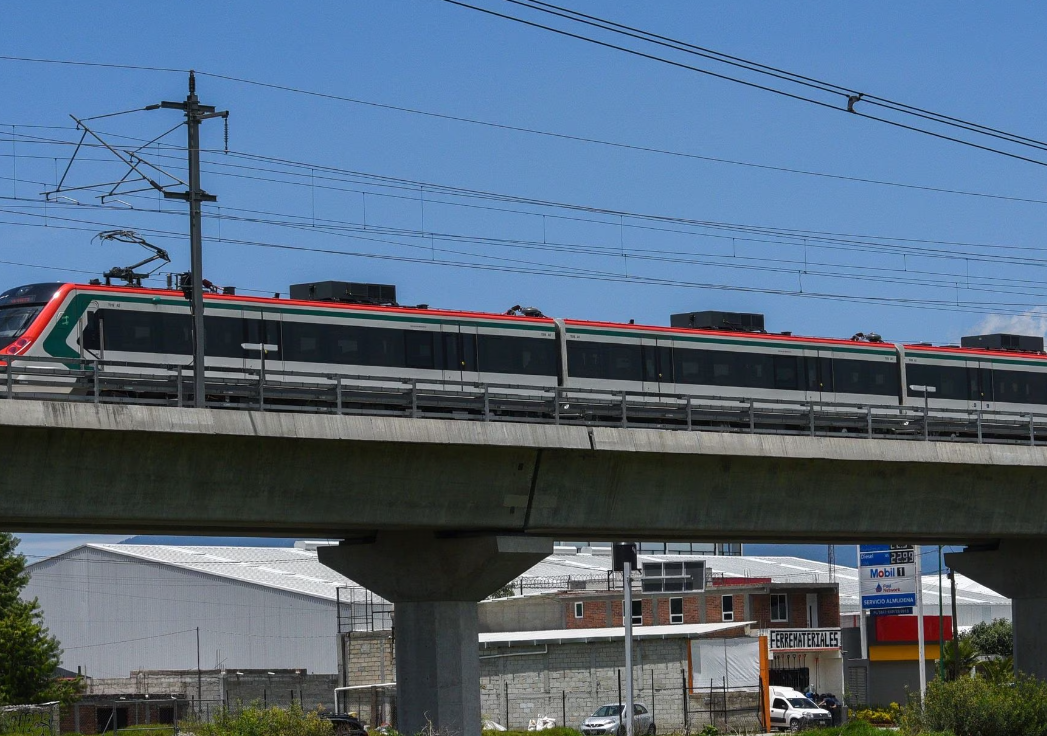 Inauguran el Tren México-Toluca