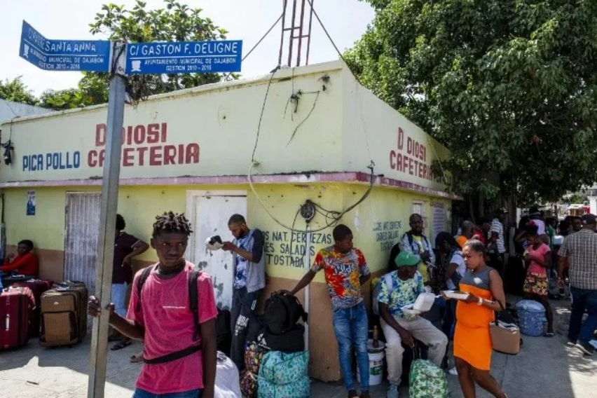 República Dominicana cierra fronteras con Haití