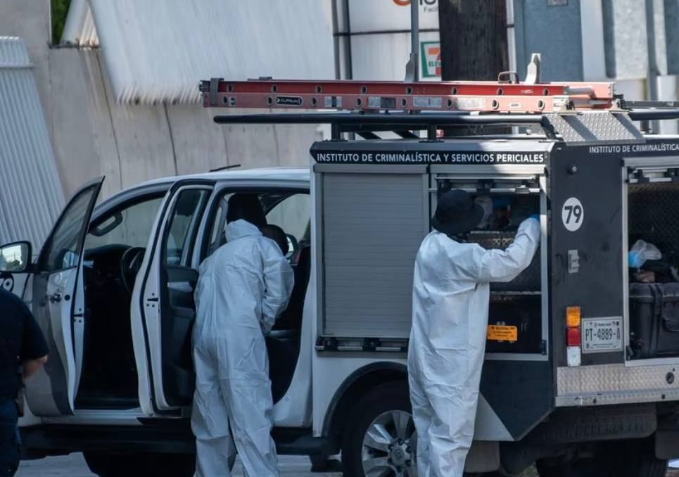 Encuentran restos de 12 personas arrojados en las calles de Monterrey