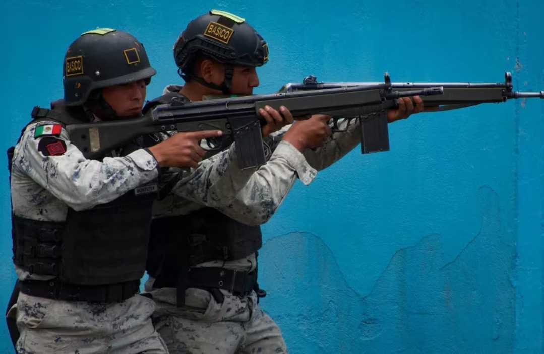 Catean casas en Tlaquepaque y Zapopan, Jalisco; encuentran armas y drogas