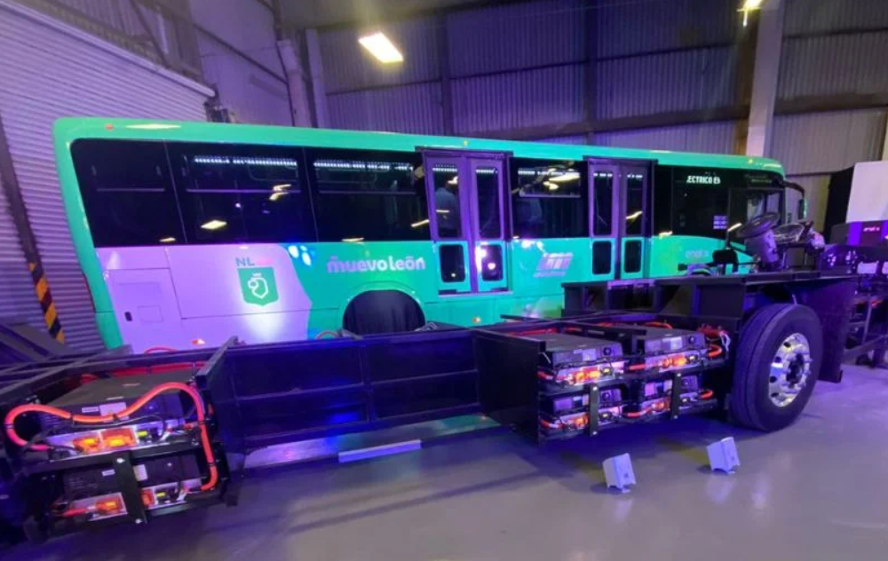 Contará Nuevo León con 21 camiones eléctricos de transmetro