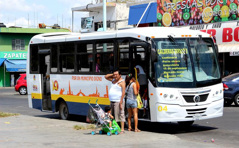 Preparan reglamento para concesionar transporte público a 15 años en Chetumal