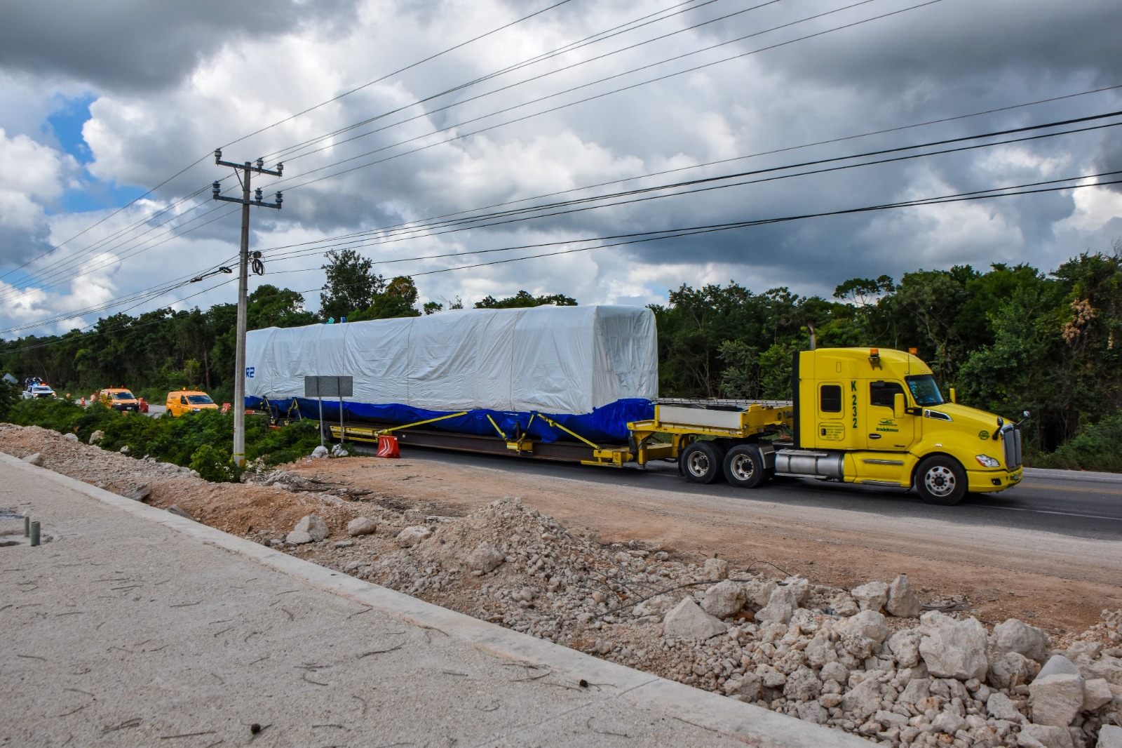 Arriba segundo convoy del Tren Maya a la estación Cancún Aeropuerto
