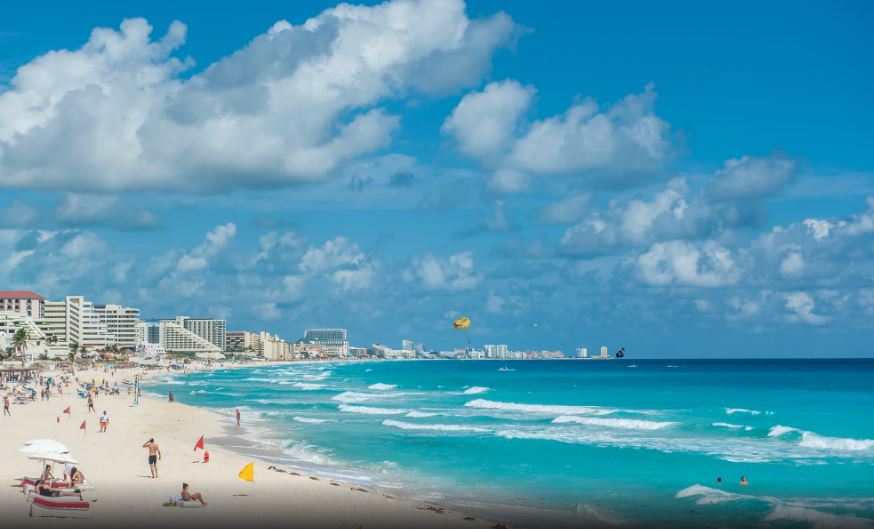 Hoteleros de Cancún avalan reformas de la Ley de Turismo