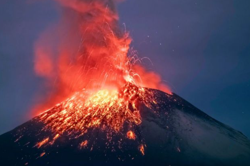 Alpinistas muestran videos del Popocatépetl haciendo explosión (VIDEO)