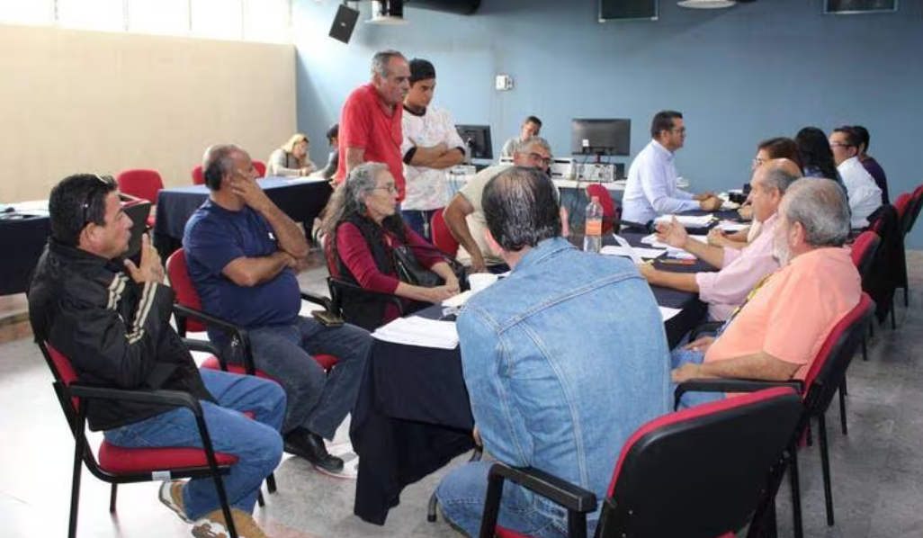 Jalisco regulariza empresas de grúas