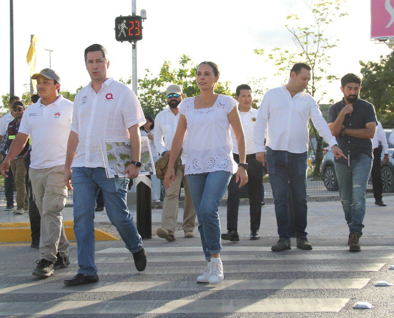 Avanza la modernización de los semáforos y cruces seguros en cancún bajo el liderazgo de Ana Paty Peralta