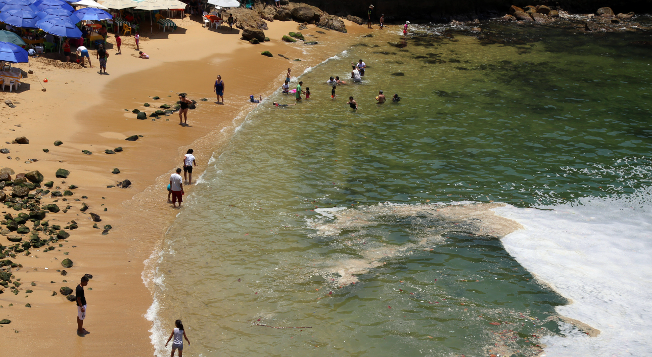 Alertan por seis playas con peligrosa bacteria en el país