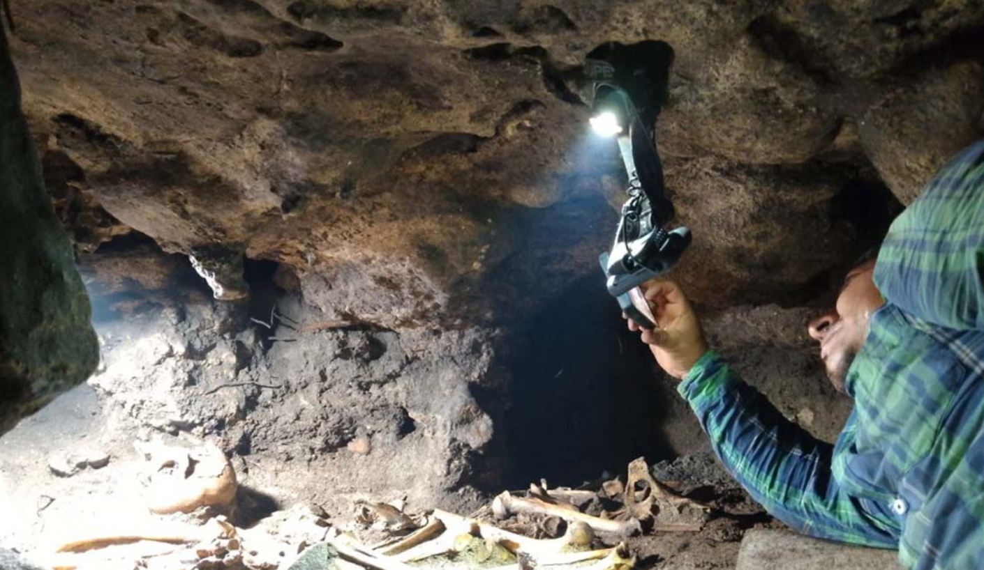 Hallan zona de entierros humanos en una cueva en Tulum, Quintana Roo