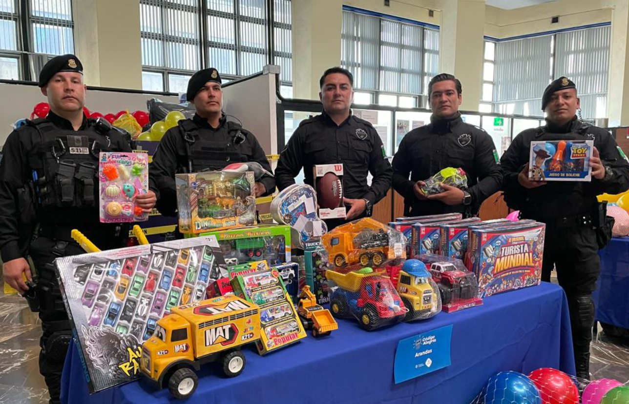 Entregan más de 7 mil juguetes a niños de Jalisco