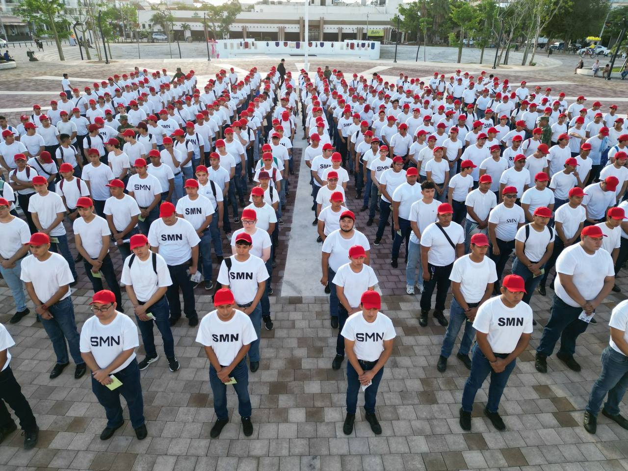 Ceremonia de Sorteo del Servicio Militar Nacional clase 2005 y remisos