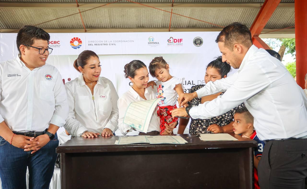 Garantiza Ana Paty Peralta derechos de la niñez cancunense