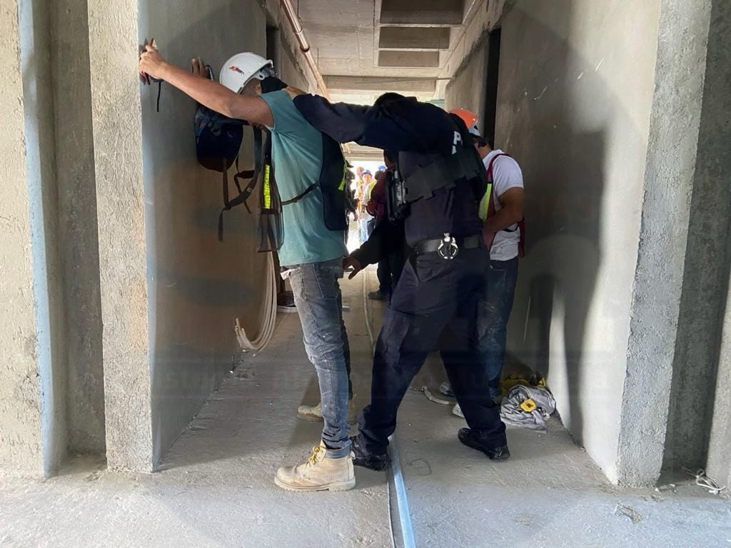 Detienen a cuatro presuntos narcomenudistas, tras operativo en la Zona Hotelera de Cancún