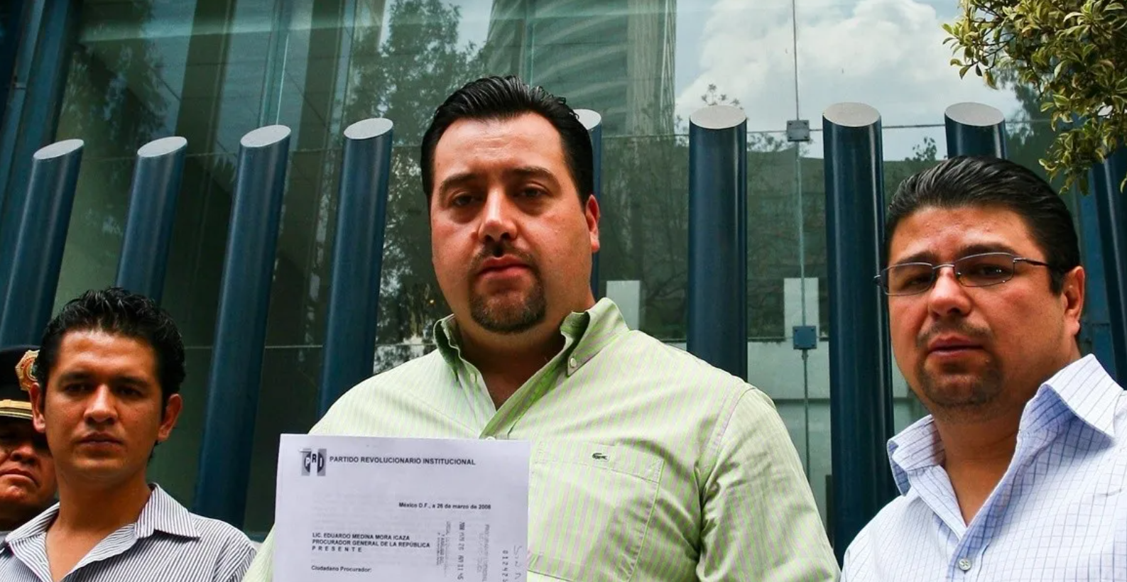 Detienen a Tonatiuh González, secretario del PRI en CDMX