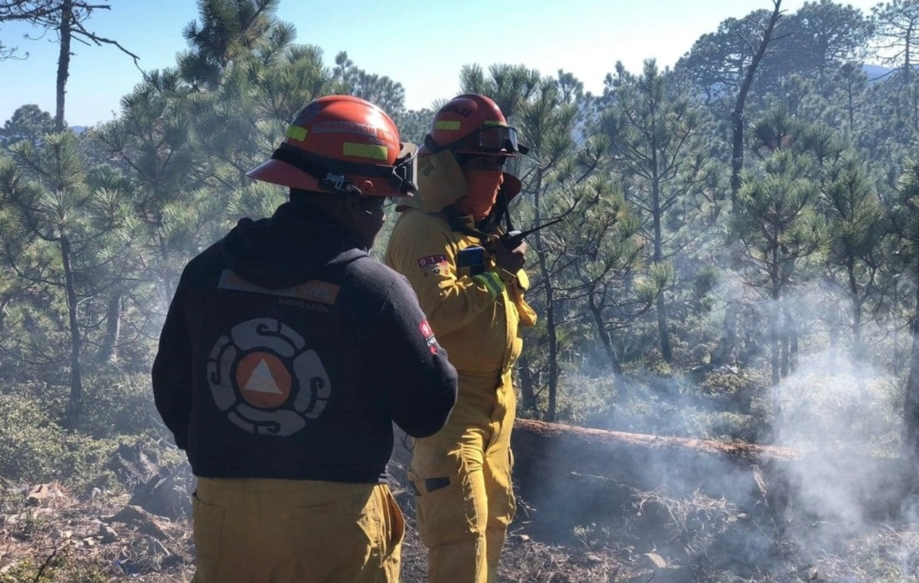 Alertan de incendio forestal en sierra de Iturbide en NL