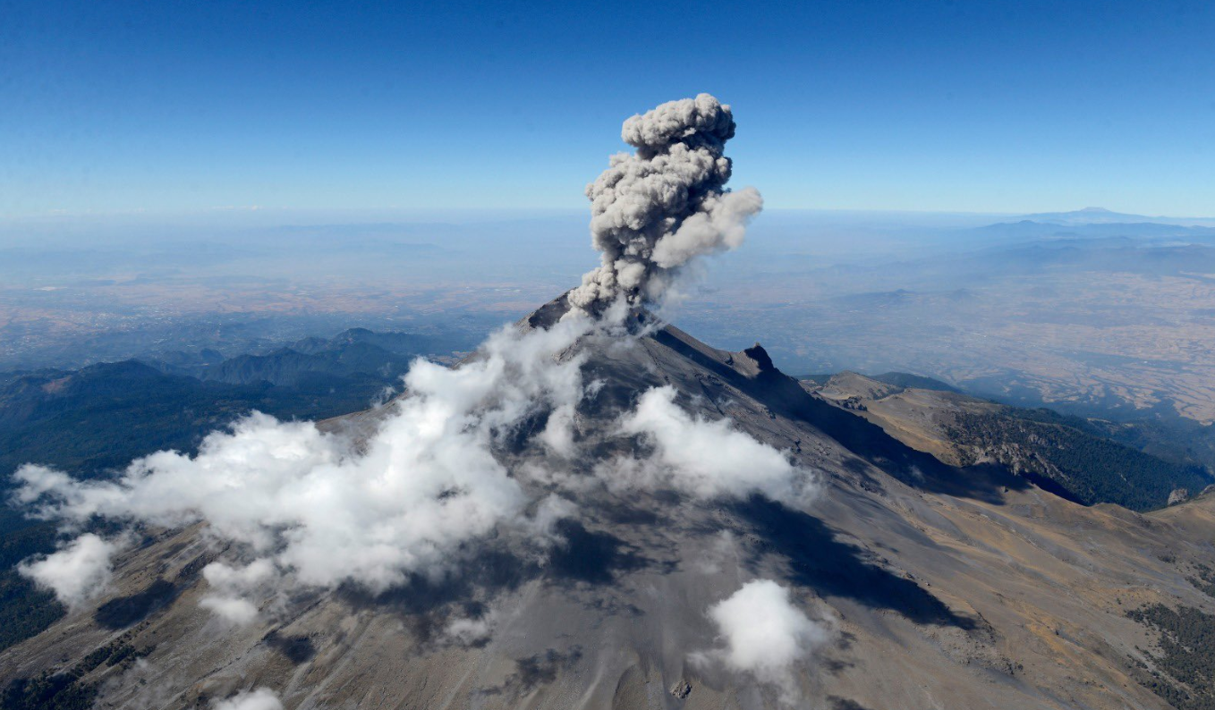 Popocatépetl disminuye actividad volcánica