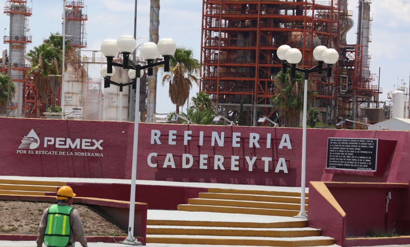 Ratifican denuncia contra refinería de Cadereyta, NL ante FGR