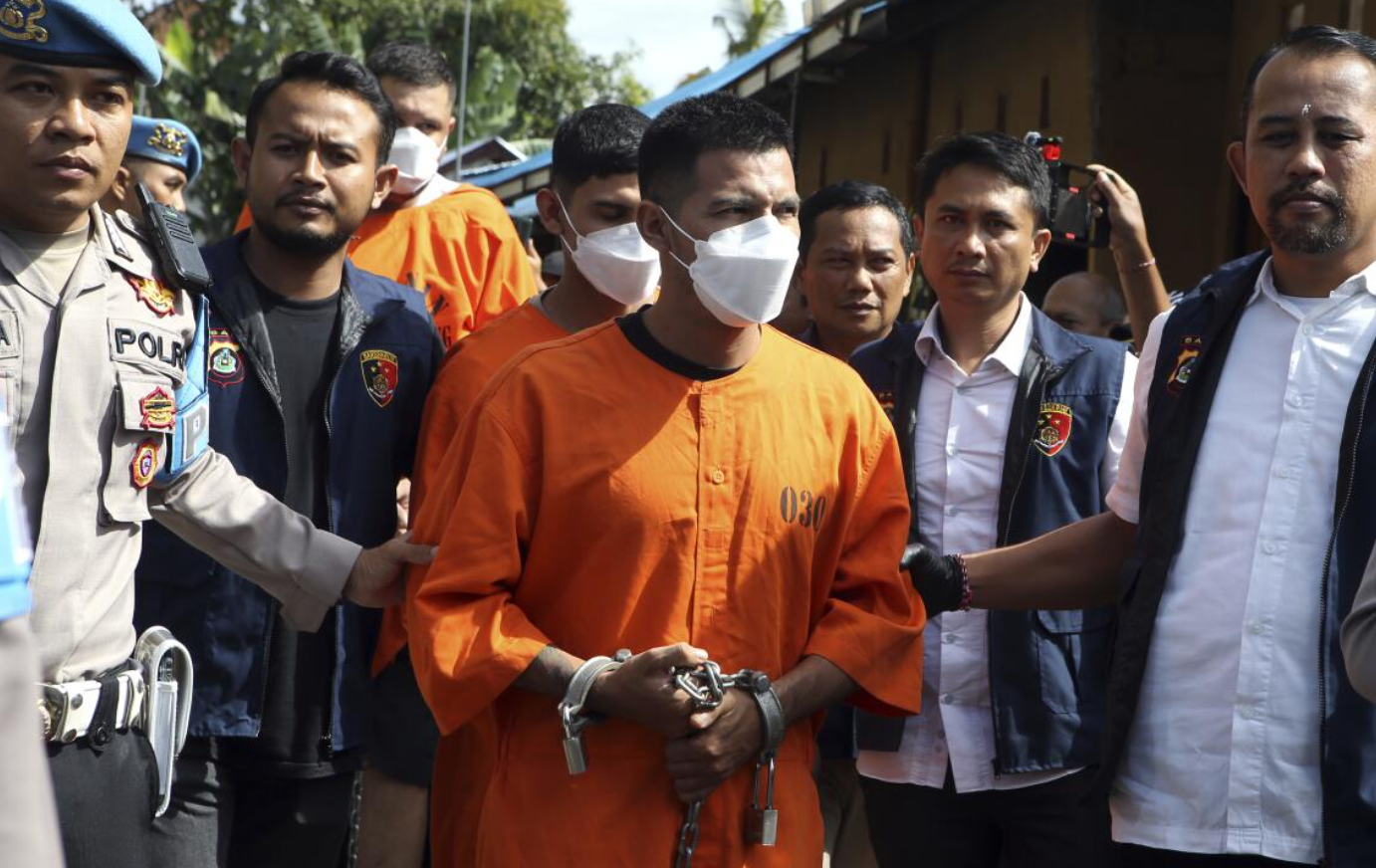 Arrestan a 3 mexicanos por robo a mano armada en Bali