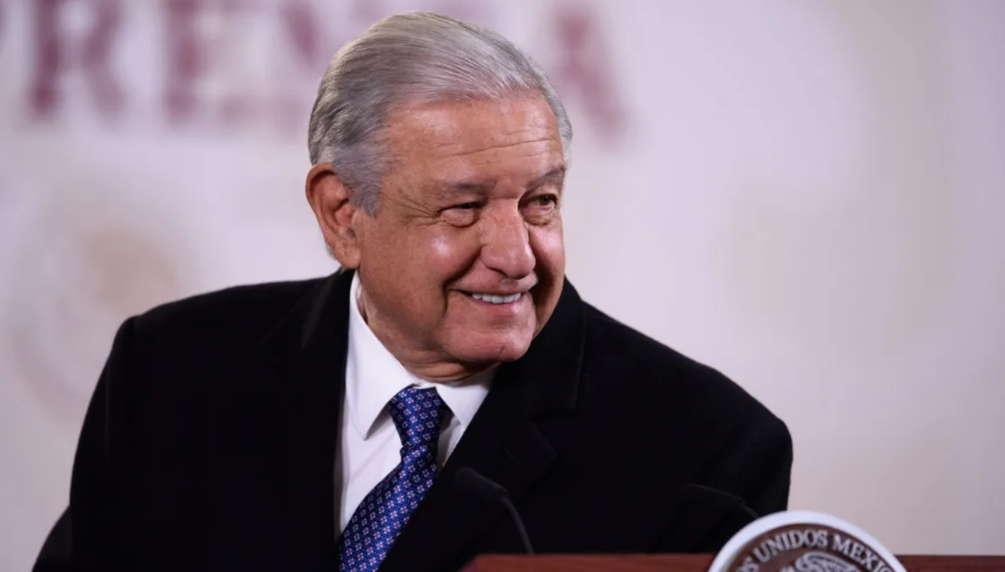 Dan a conocer datos de más de 300 periodistas que cubren la Mañanera de AMLO