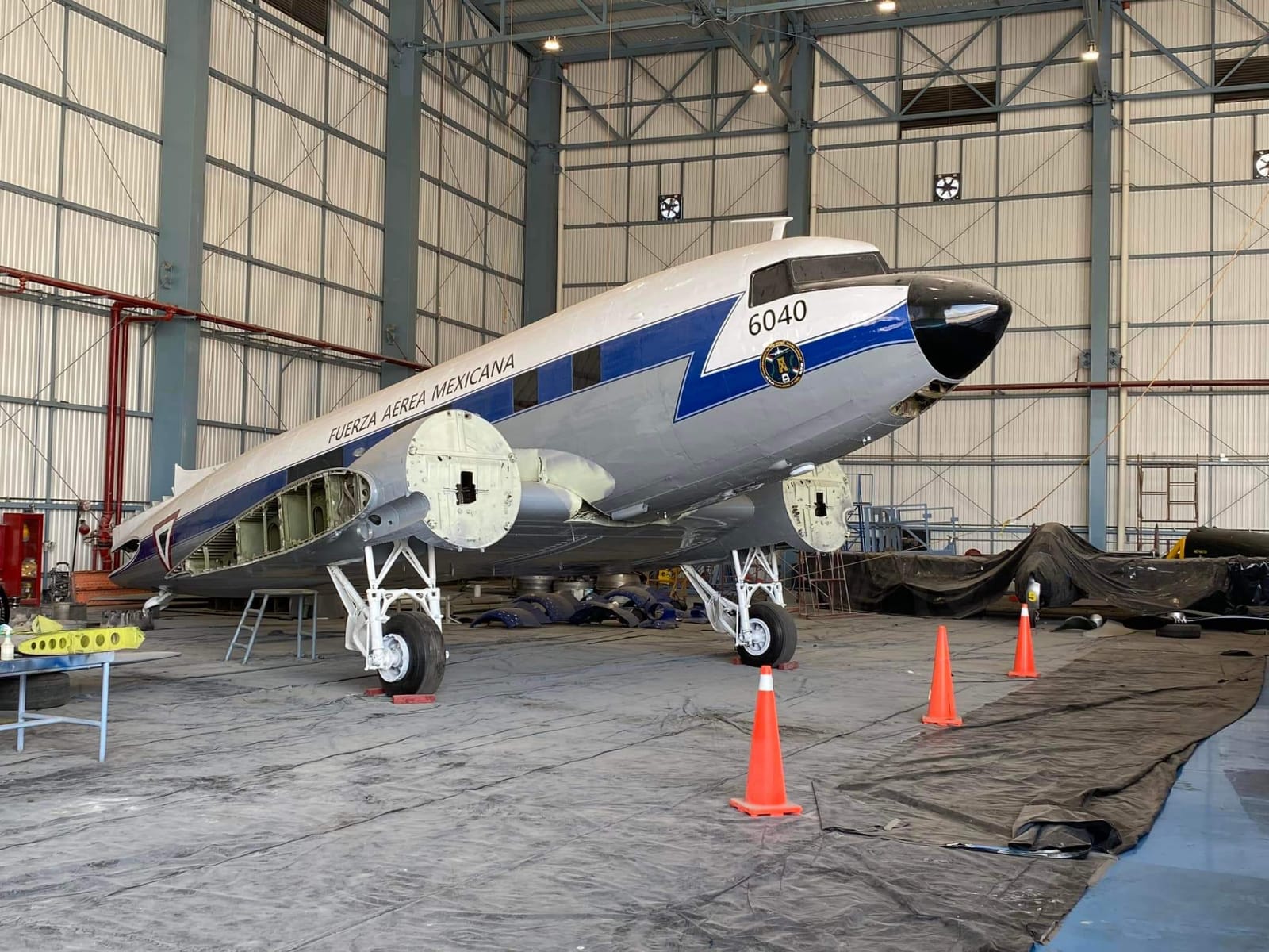 Exhiben aeronave de la Fuerza Aérea Mexicana en aeropuerto de Tulum