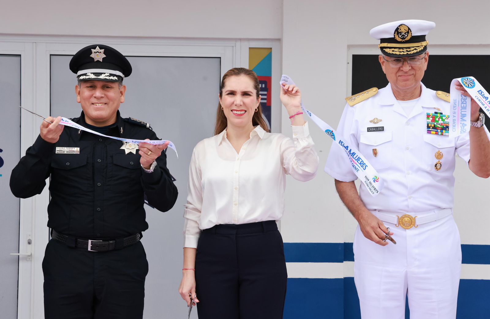 Atenea Gómez Ricalde inaugura la nueva Casa del Policía en Isla Mujeres