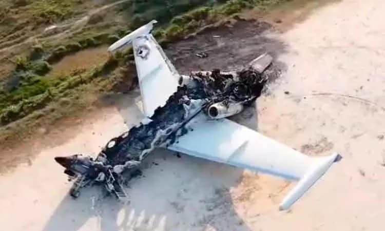 Derriba Fuerza Aérea de Venezuela avioneta proveniente de Cozumel; se presume que traficaba droga