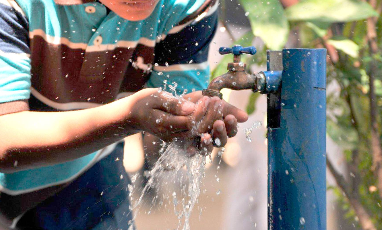 11 empresas privadas aportarán agua de pozos a la CDMX