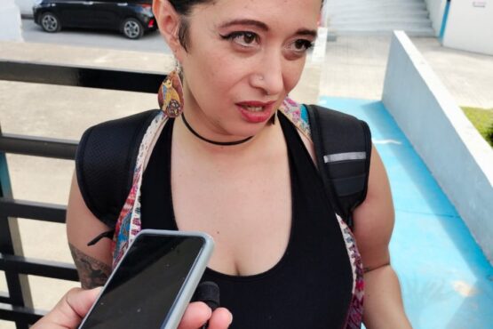 Presunta víctima de psicólogo agresor sexual abandona Cancún