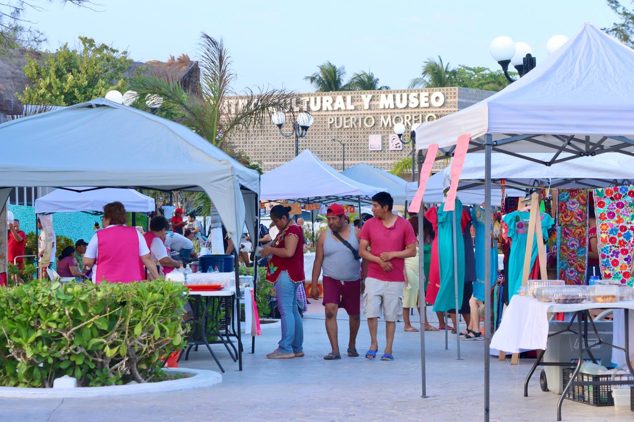 Deporte y gastronomía repuntan turismo en Puerto Morelos