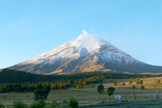 Popocatépetl retrasa cuatro vuelos a Cancún