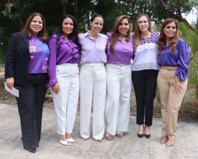 Atestiguan autoridades de Puerto Morelos la toma de protesta de las redes de Mujeres Jóvenes "Faros de Luz"