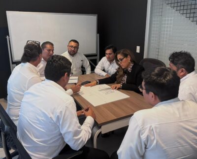 Reunión para mejorar la infraestructura eléctrica en Cancún
