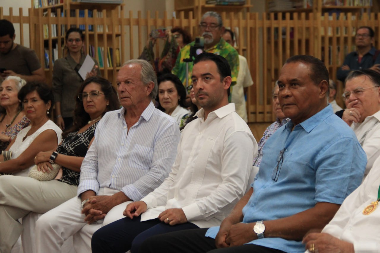 Presentación libro “Historia Viva de Cancún” del cronista de la ciudad, Fernando Martí