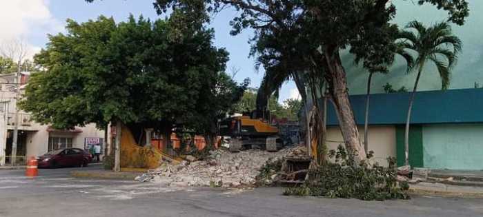 En un 85% demolición del teatro ‘Blanquita’ de Cancún