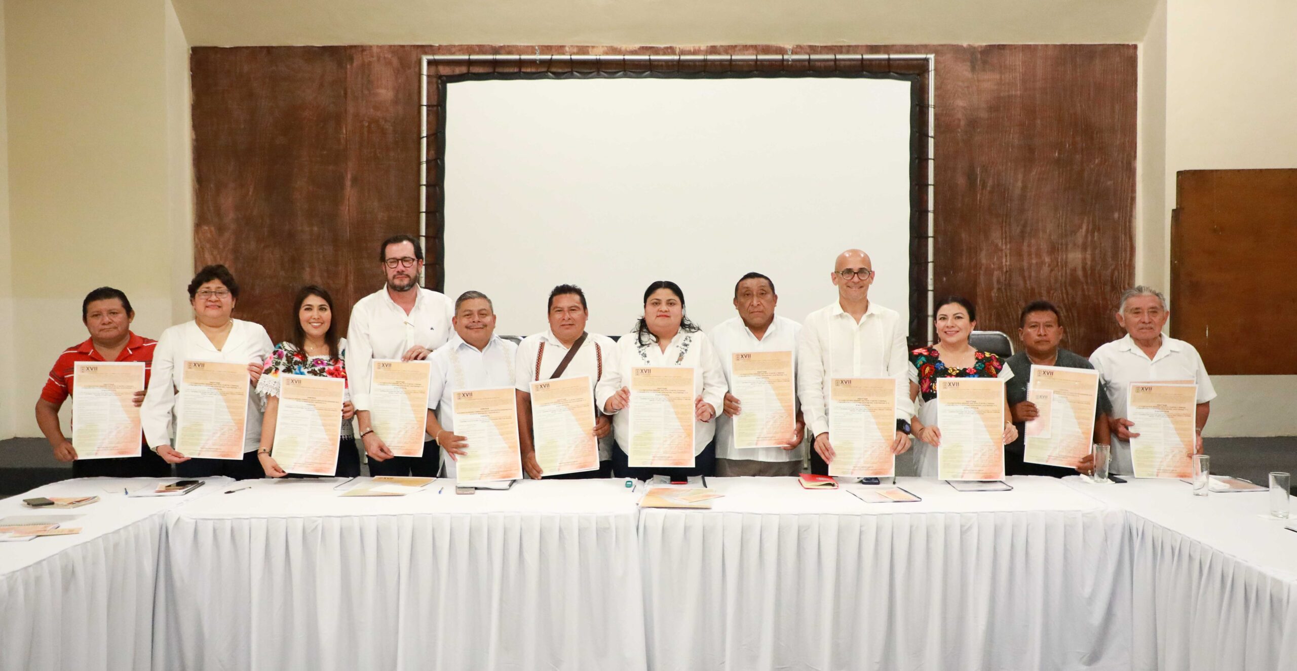 Realiza Poder Legislativo asamblea informativa con el Gran Consejo Maya