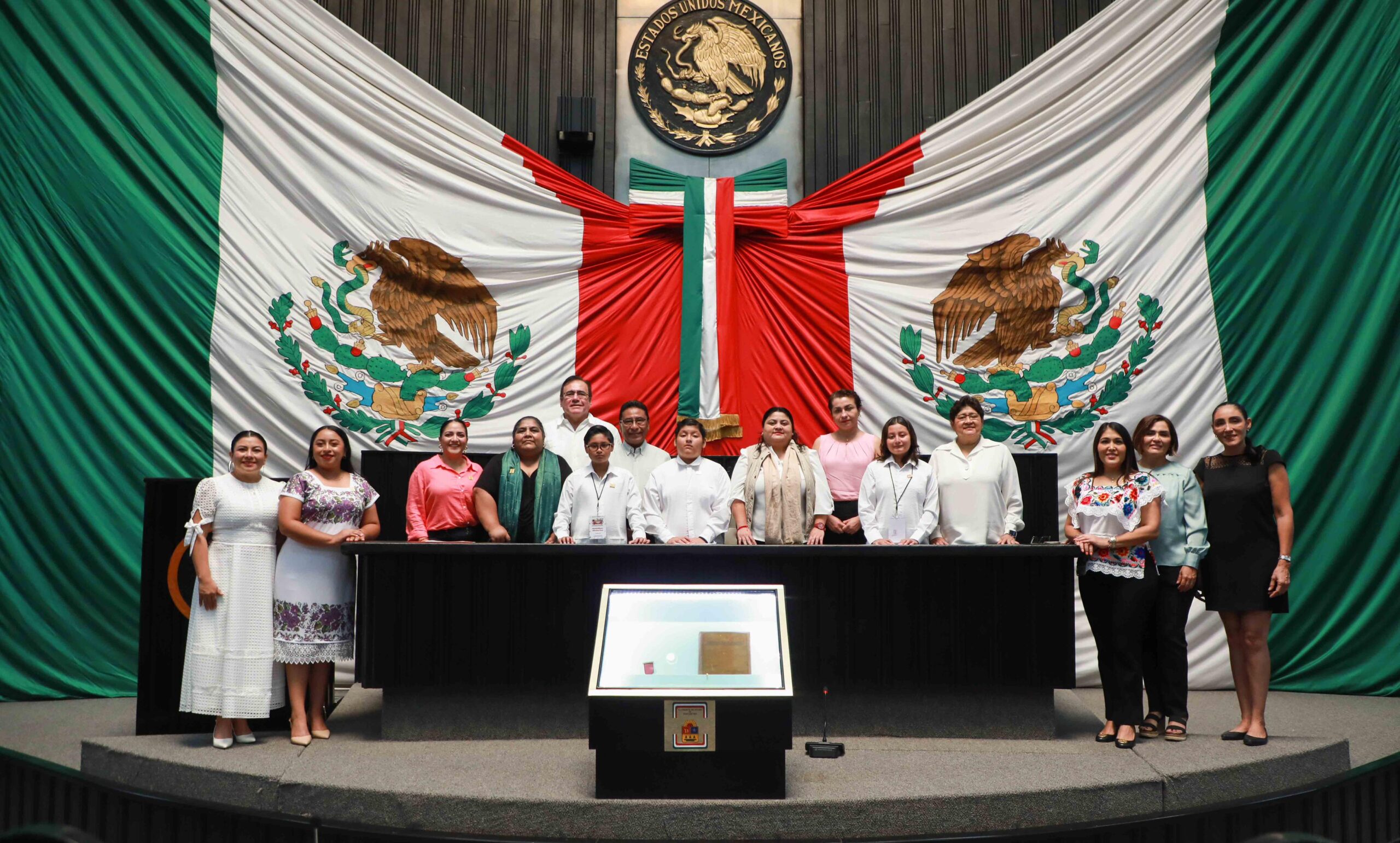 Se realiza con éxito el Décimo Primer Parlamento Infantil de Quintana Roo