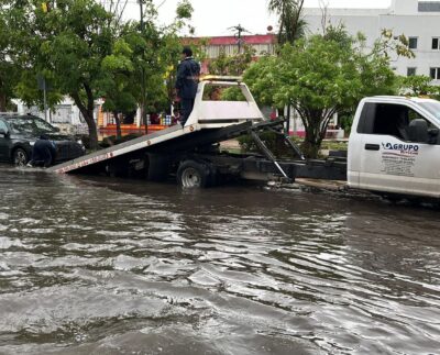 IMOVEQROO activa números de emergencia para servicio de grúas y extravío de placas durante impacto del huracán “Beryl”