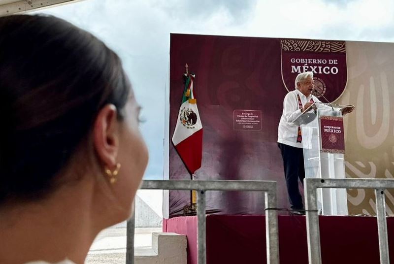 CELEBRA ANA PATY PERALTA APOYO DE AMLO HACIA EL SUR SURESTE