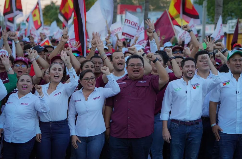 José Luis Chacón, concluye campaña con gran afluencia en Cozumel