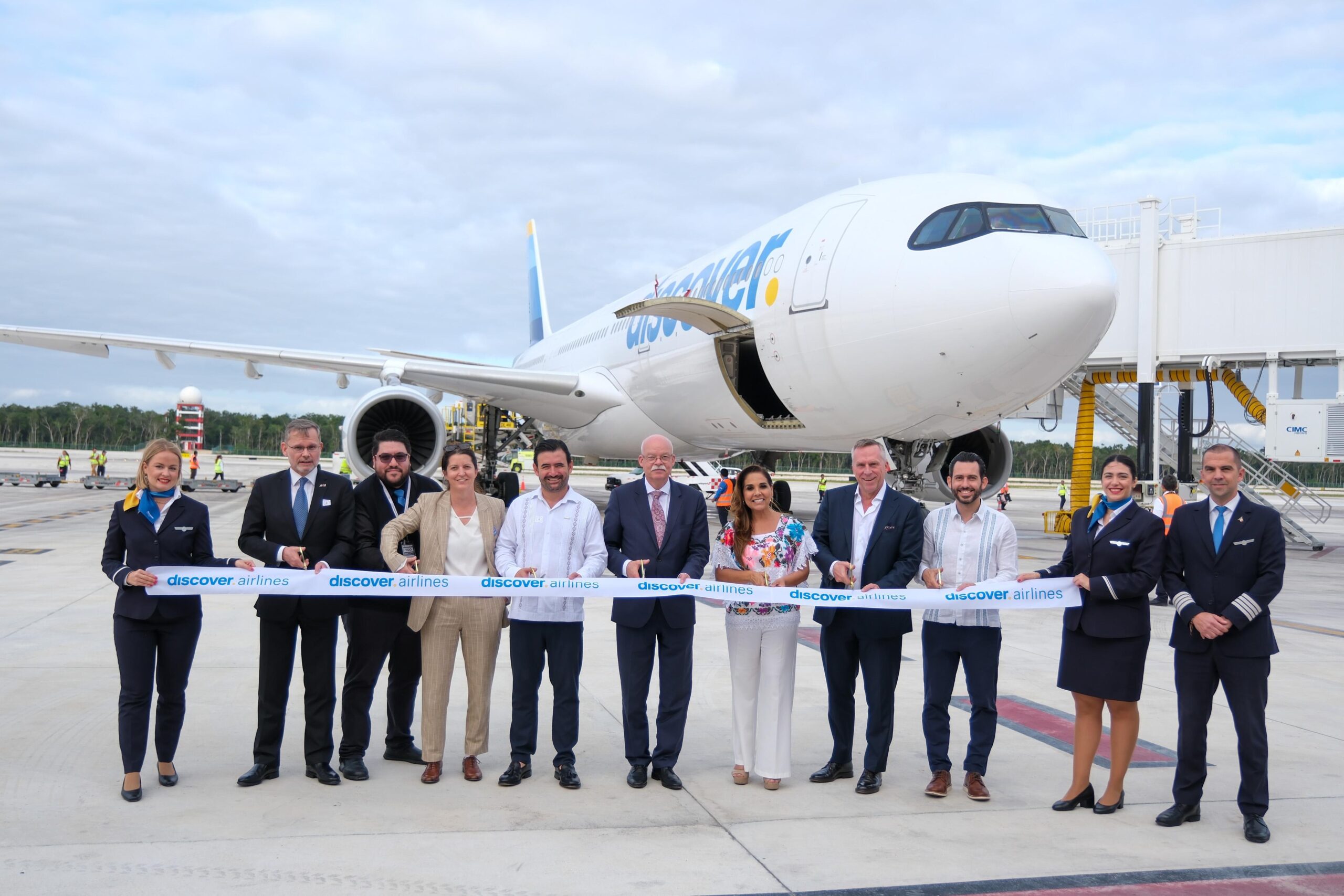 Tulum se conecta con Alemania en histórico vuelo directo de la aerolínea Discover Airlines: Mara Lezama