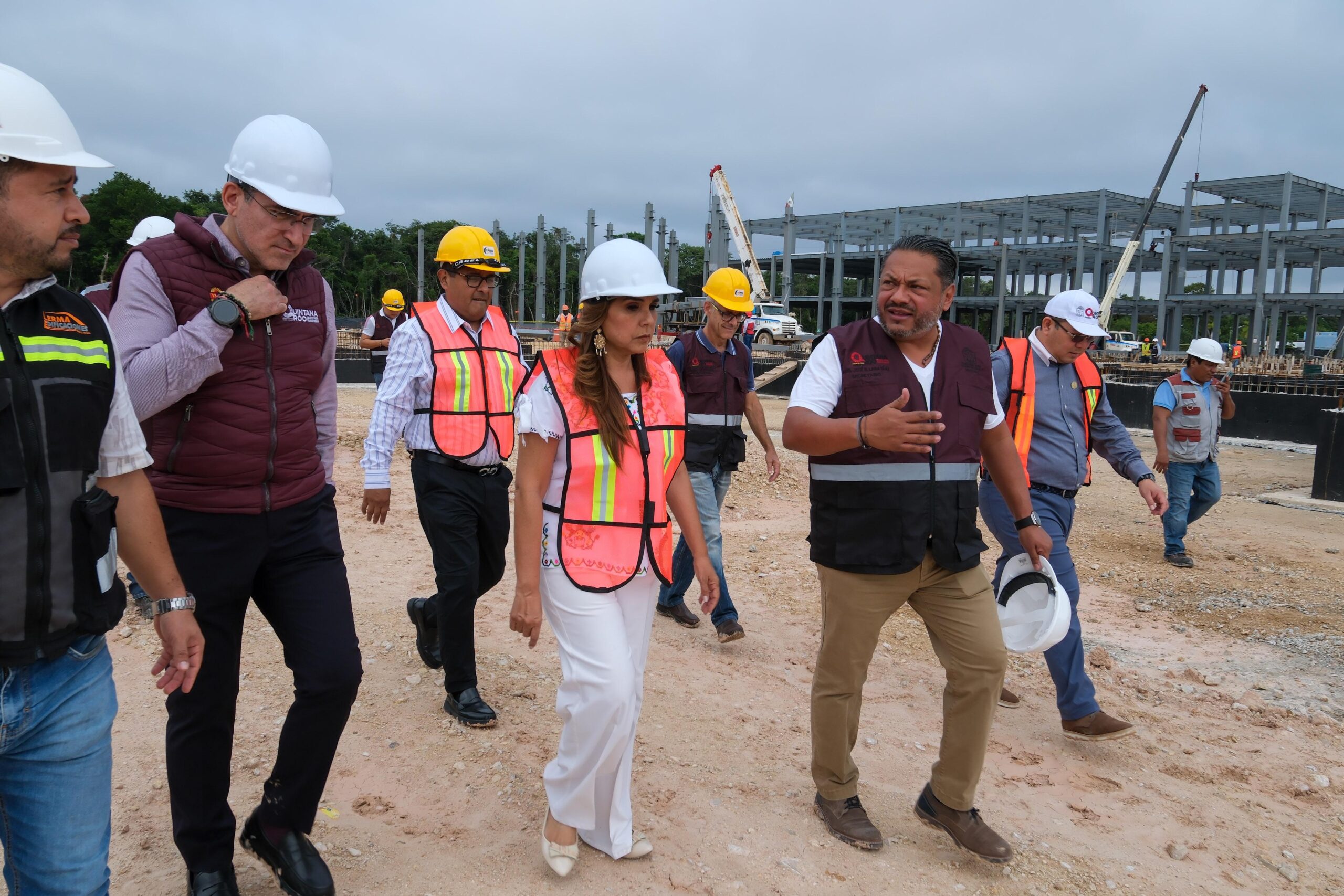 Supervisa Mara Lezama avances en la construcción del nuevo Hospital General de Chetumal