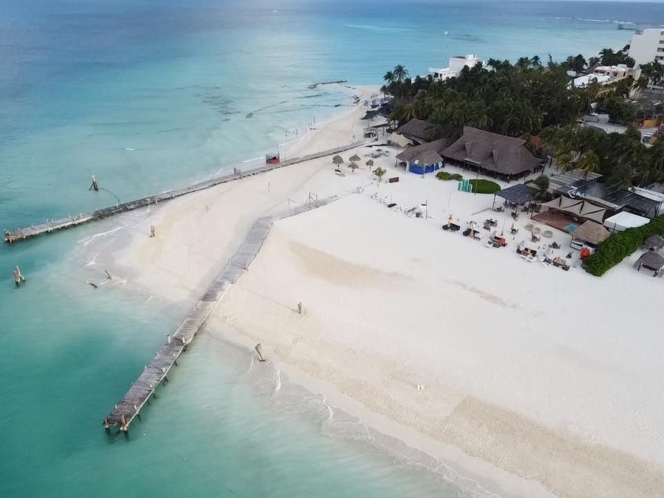 Gobierno Municipal refuerza limpieza de playas a través de Zofemat Isla Mujeres