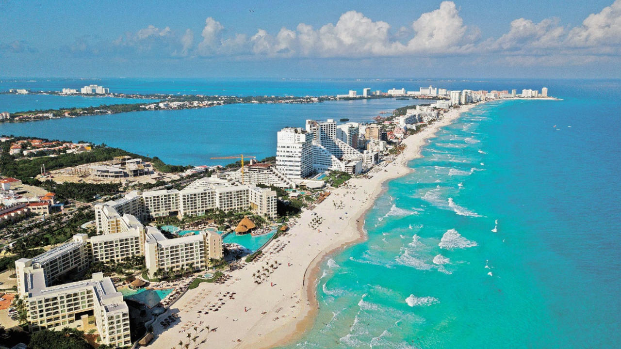 Hoteles de Cancún desalan agua de mar para autoconsumo