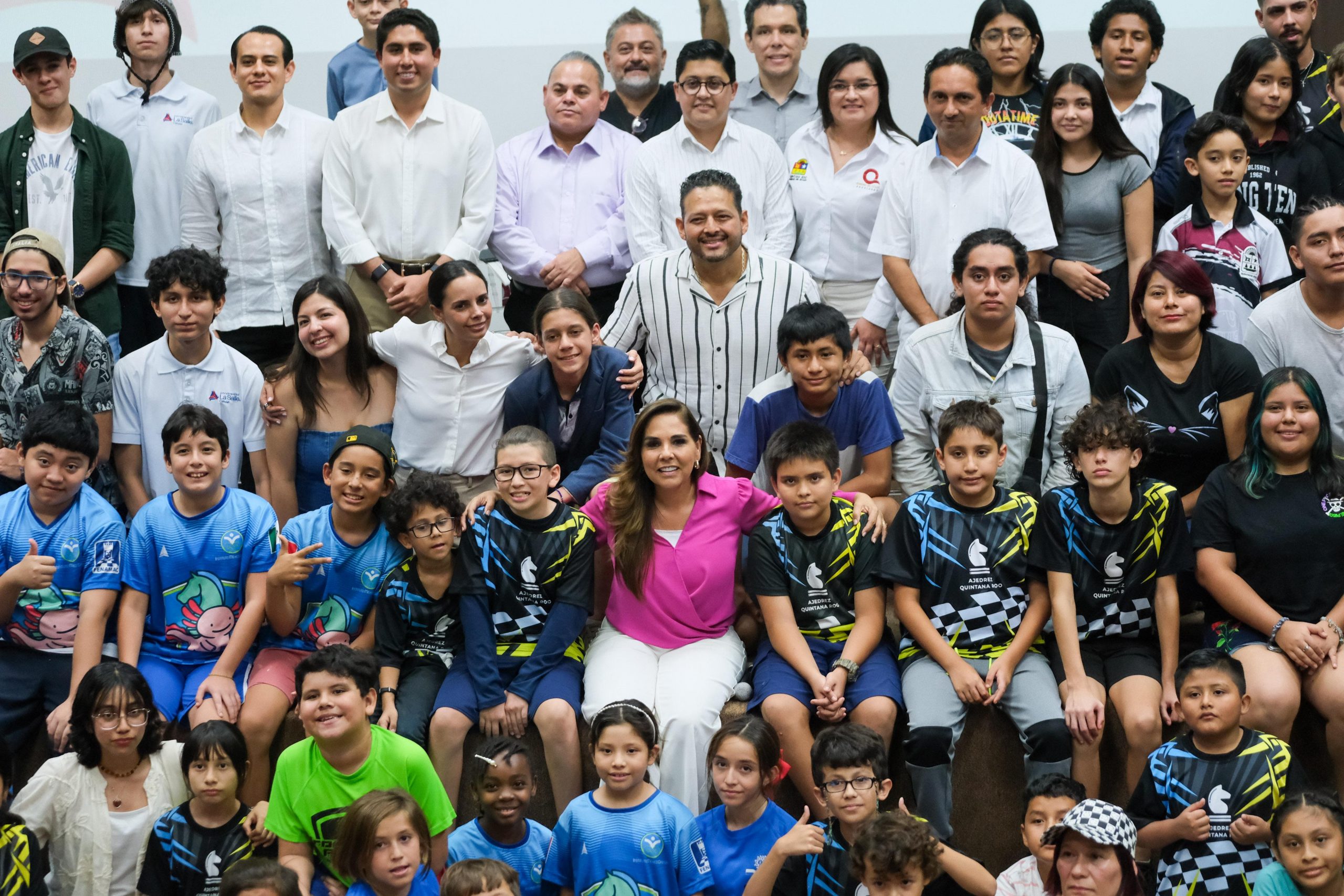 Anuncia Mara Lezama Centro de Desarrollo y Alto Rendimiento de Ajedrez para Quintana Roo, en el planetario “Ka’Yok”