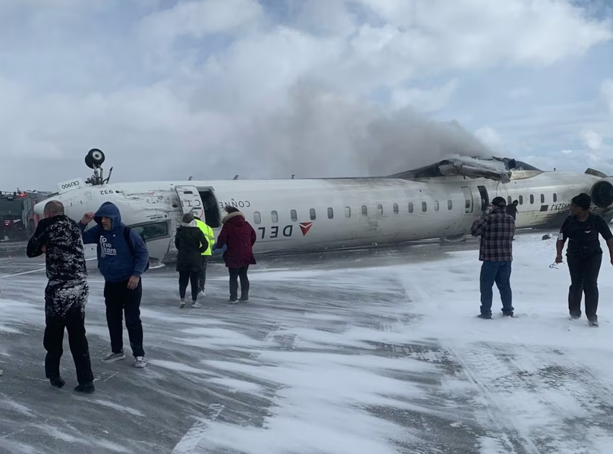 Momento exacto del accidente aéreo en el aeropuerto de Toronto 