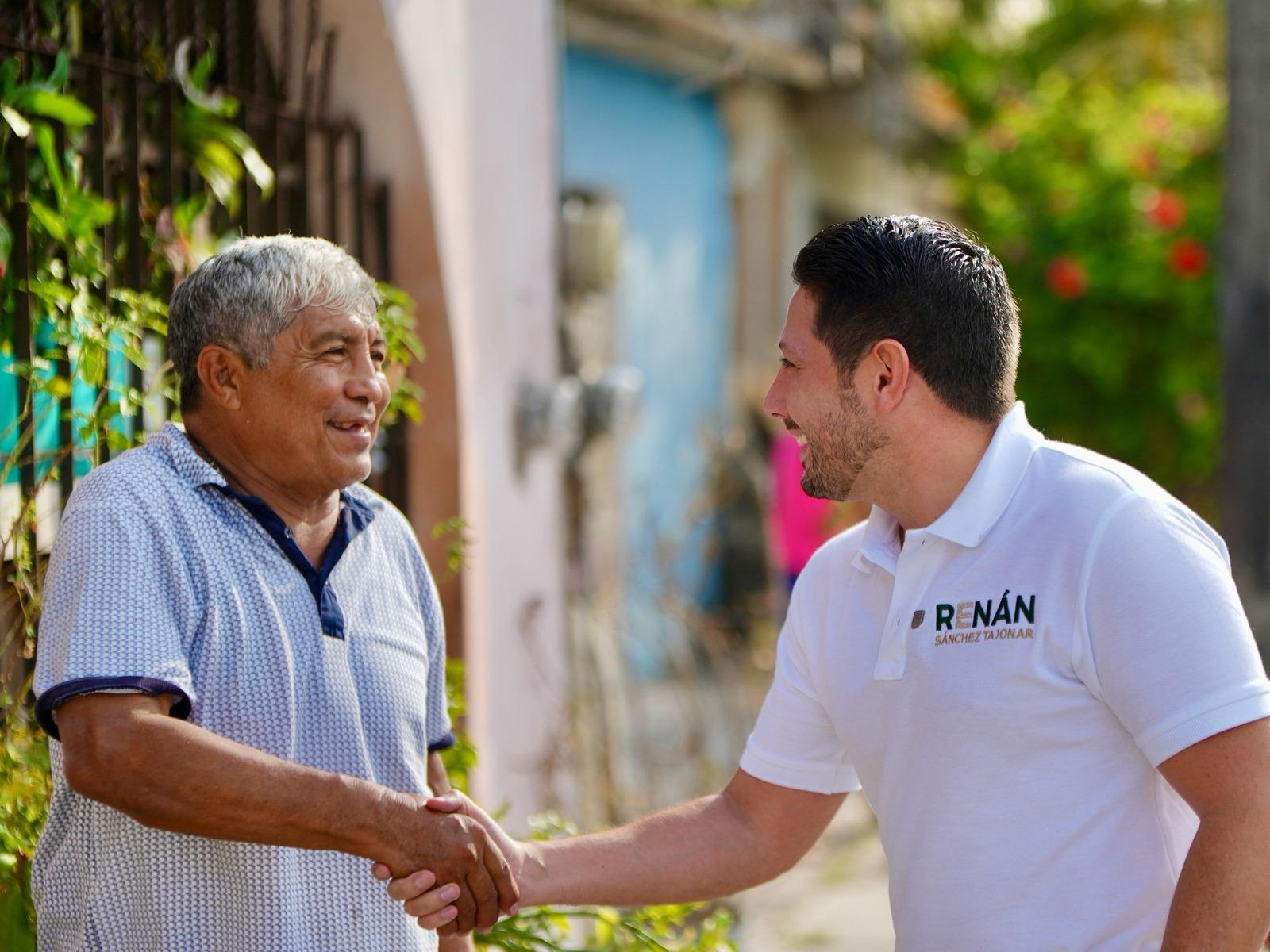 El diputado Renán Sánchez continúa escuchando y atendiendo las necesidades de la gente, a través de visitas domiciliarias