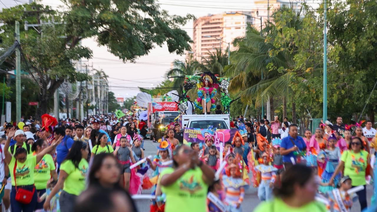 Cancún sigue de fiesta con el Carnaval 2025 en Tajamar